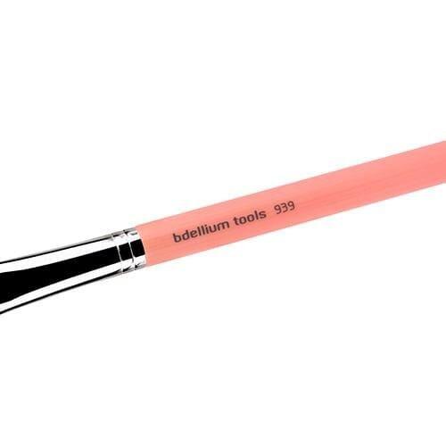 Pink Bambu 939 Slanted Detailer