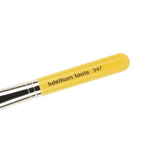 Travel 947 Small Foundation