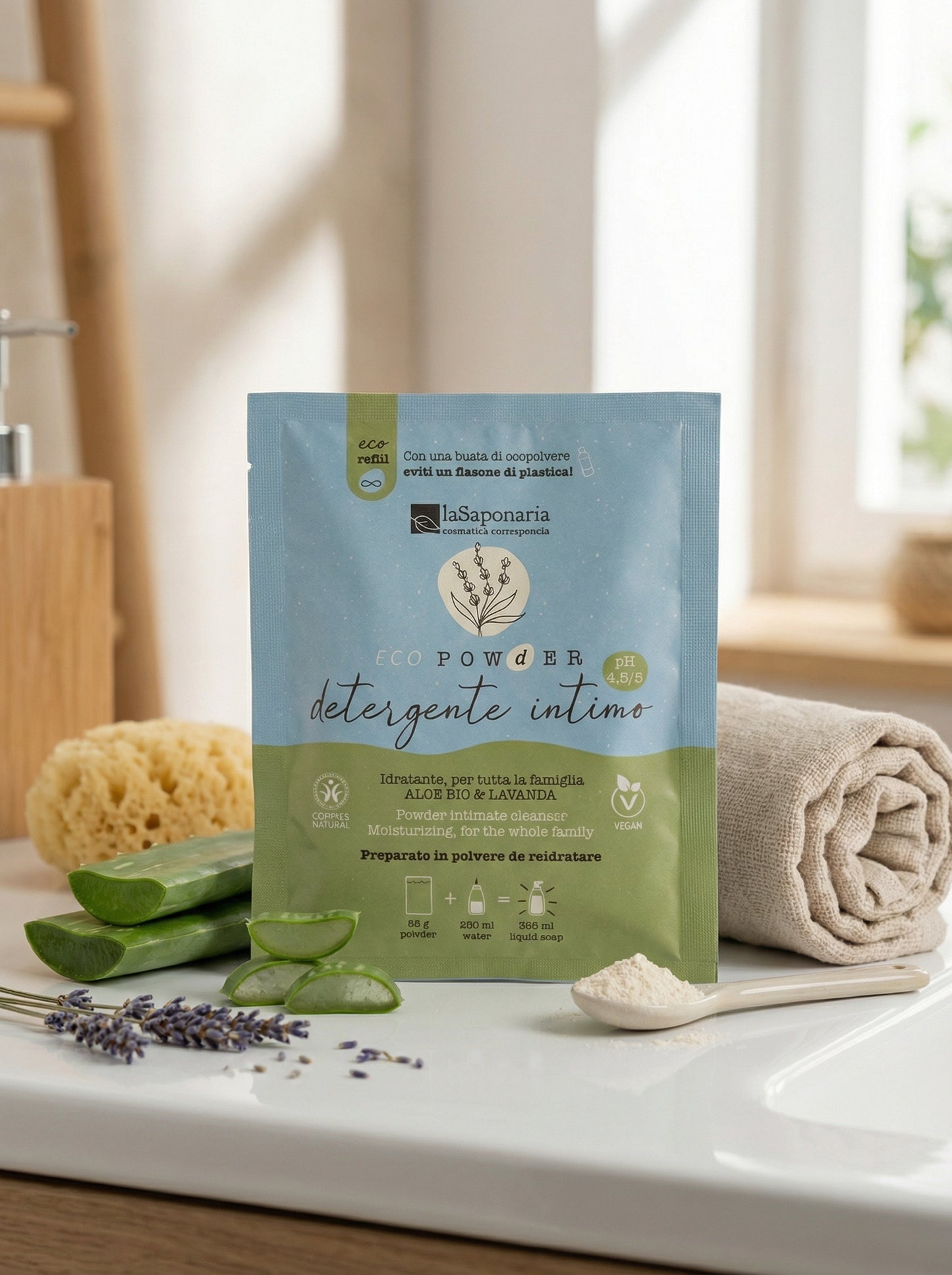 Detergente intimo in polvere Aloe Bio & Lavanda Delicato pH 4.5-5 by La Saponaria — hero product photo