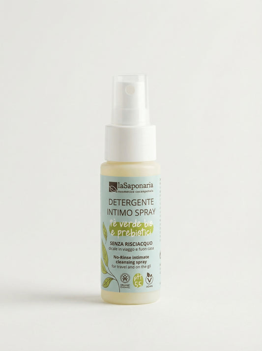 Detergente Intimo Spray senza risciacquo Tè verde bio & Prebiotici pH 5.5 by La Saponaria — product photo on white background