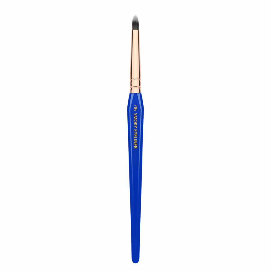 Golden Triangle 716 Smoky Eyeliner