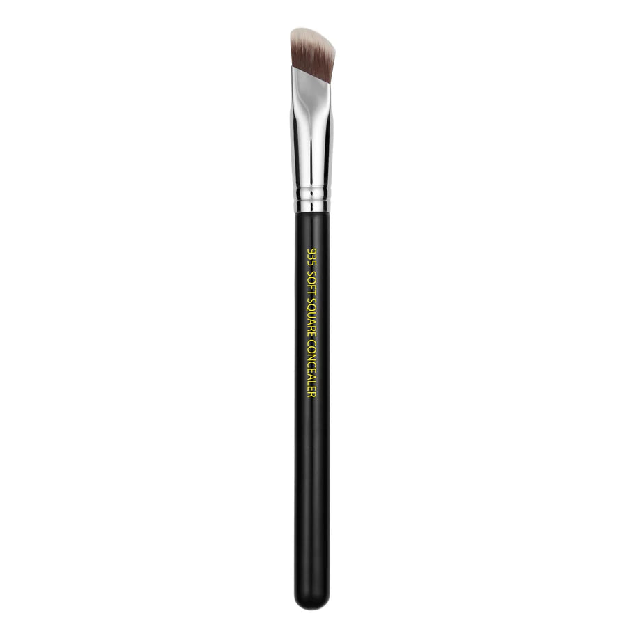 Maestro 935 Soft Square Concealer