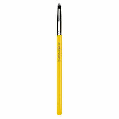Studio 716 Smoky Eyeliner