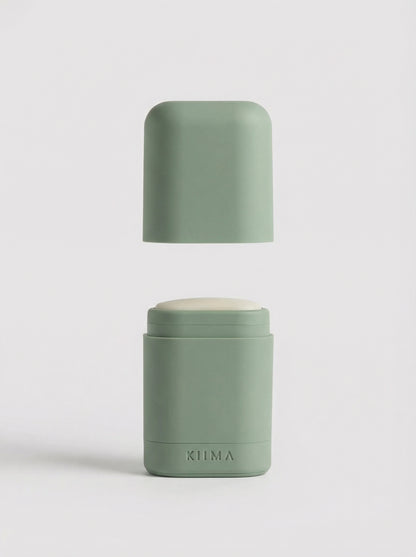 Applicatore ricaricabile per Biodeo solido Kiima - verde salvia by La Saponaria — product photo on white background