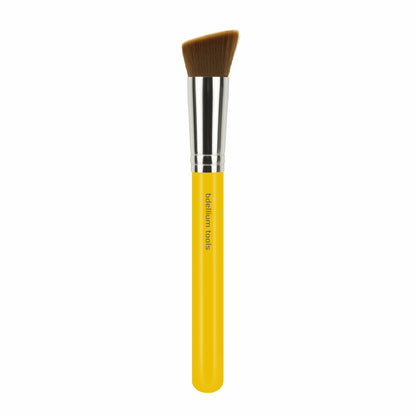 Studio 956 Slanted Precision Kabuki