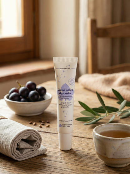 Crema Labbra Riparatrice con Olio di Vinaccioli Bio Toscano by Biofficina Toscana — hero product photo