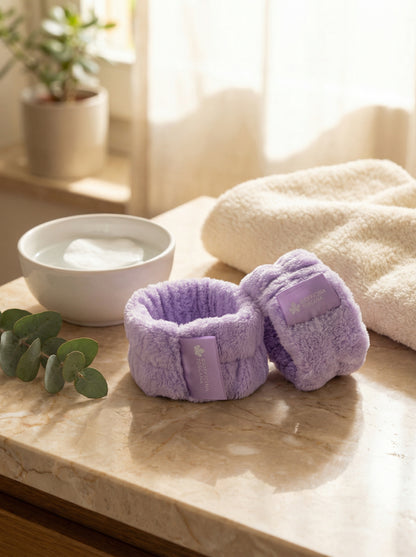 Polsini viola - Accessori Skincare Pratici by Biofficina Toscana — hero product photo
