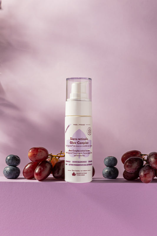 Siero retinolo Glow Complex Biofficina Toscana con uva e mirtilli bio toscani