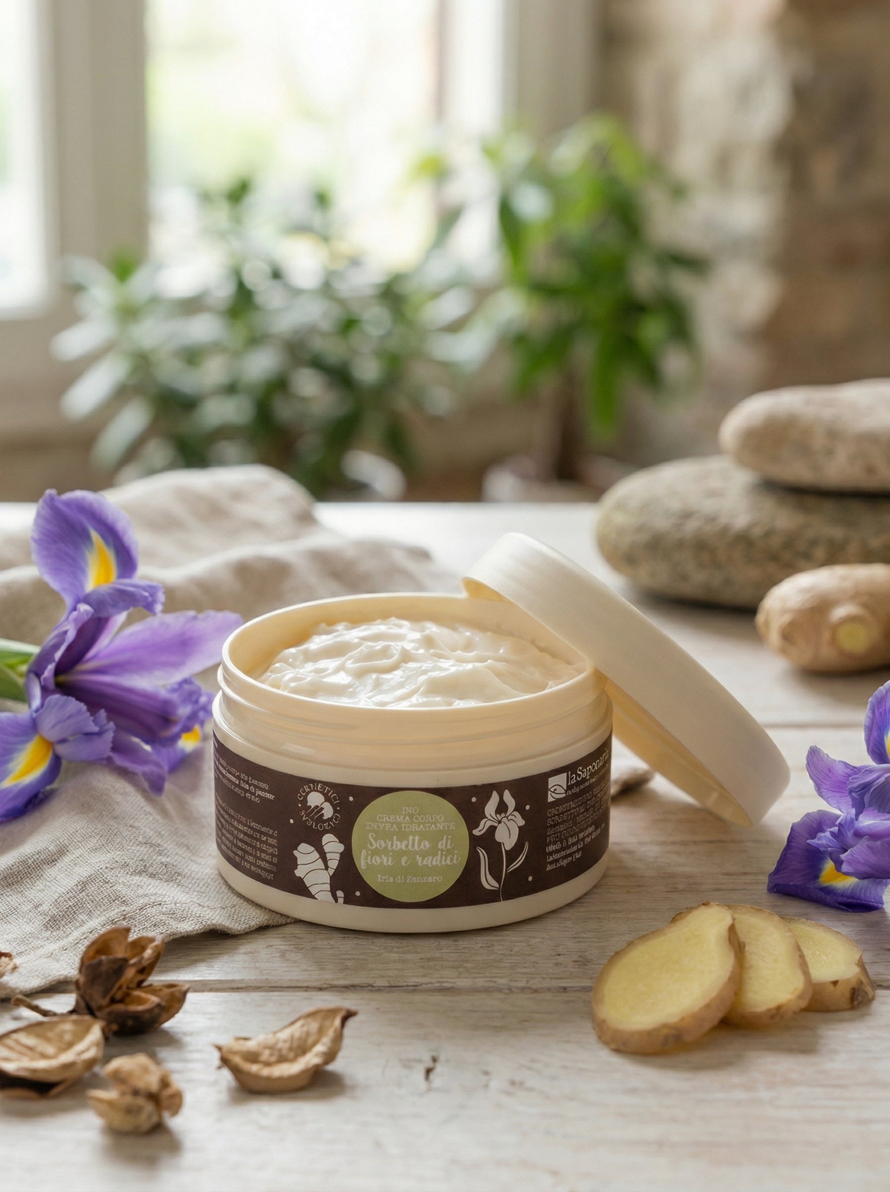 Crema corpo idratante Iris e Zenzero - Sorbetto di fiori e radici by La Saponaria — hero product photo