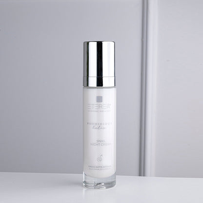 Crema viso notte con attivi liftanti e uniformanti Prodigious Helix