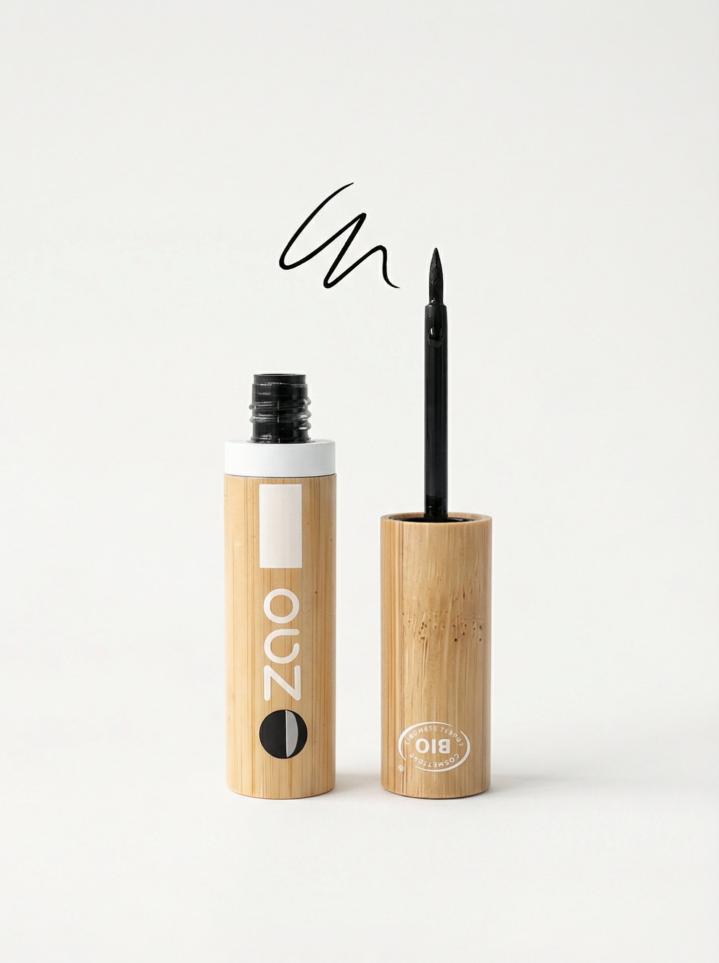 Eyeliner pennello by Zao Makeup — product photo on white background