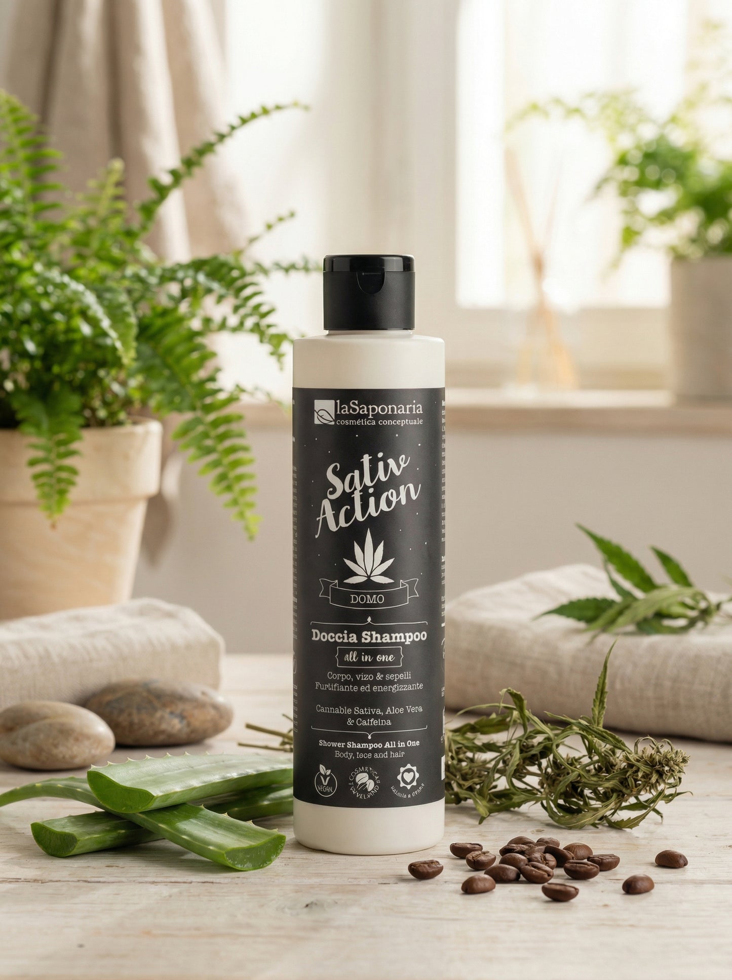 Doccia Shampoo All in one Energizzante Multiuso Bio by La Saponaria — hero product photo