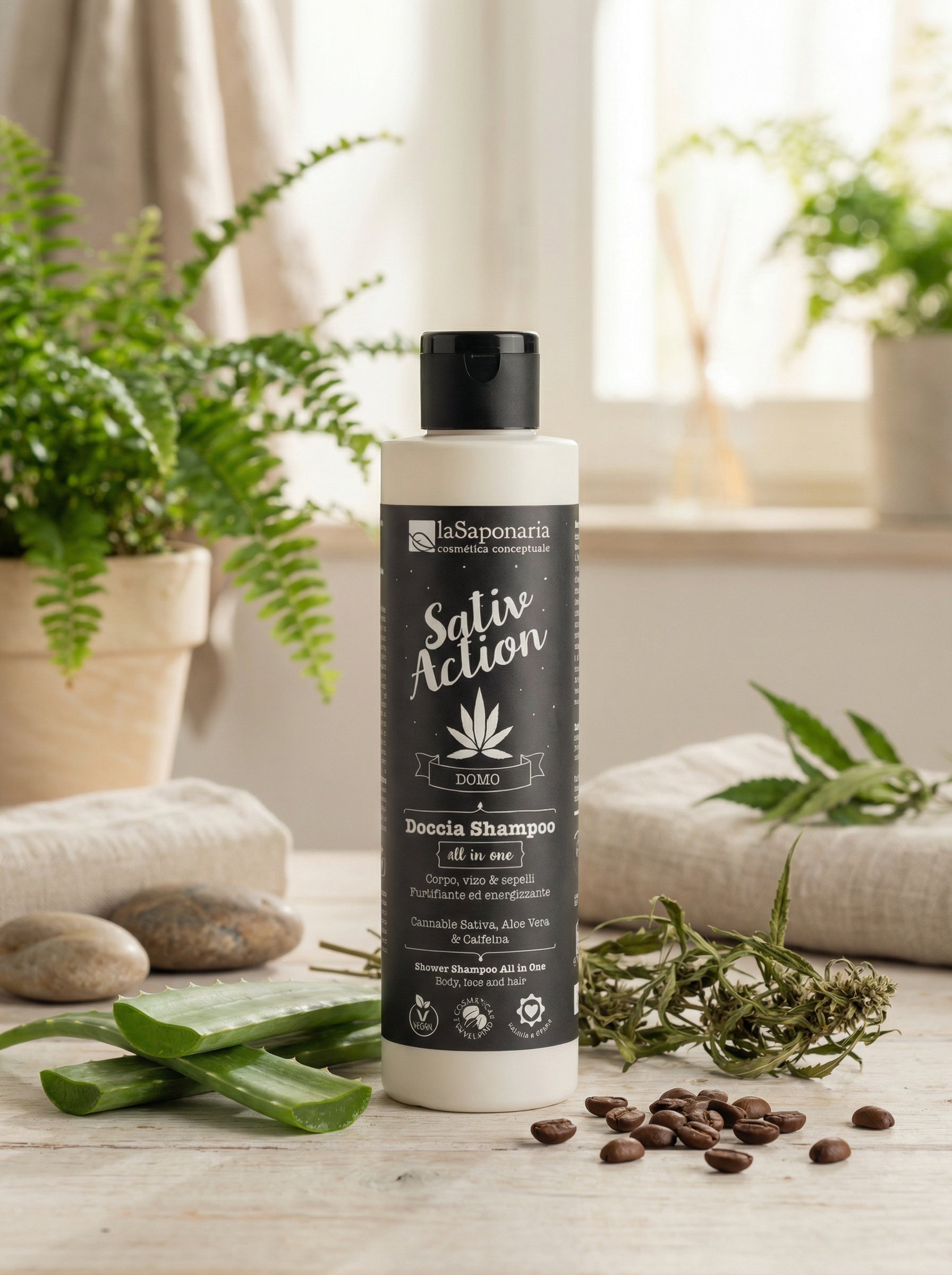 Doccia Shampoo All in one Energizzante Multiuso Bio by La Saponaria — hero product photo