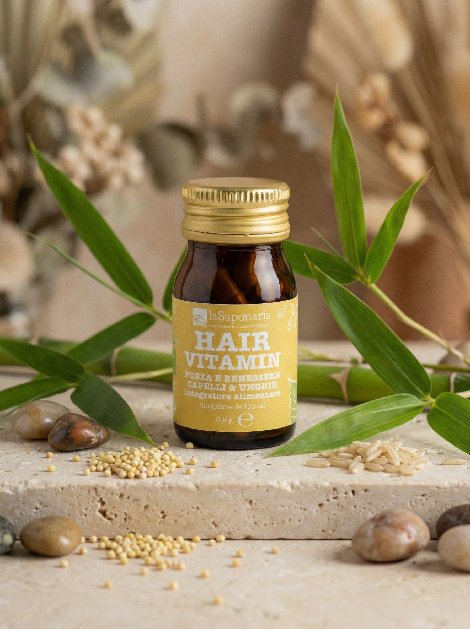 HAIR VITAMIN Integratore alimentare per Capelli e Unghie Forti by La Saponaria — hero product photo