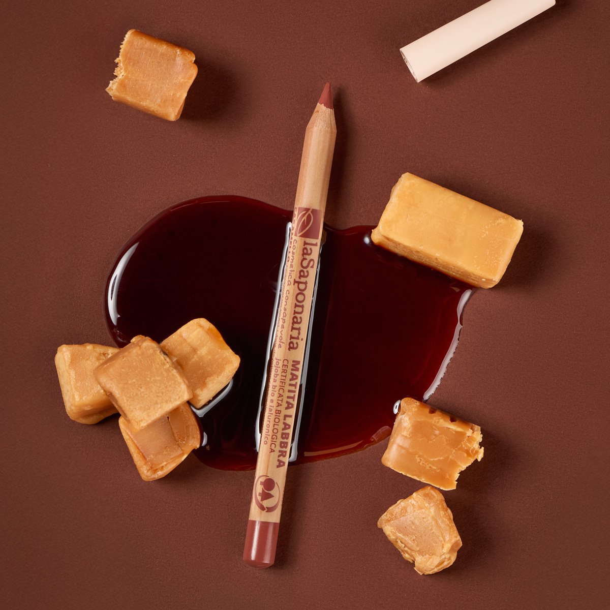 Applicazione matita labbra Caramello La Saponaria