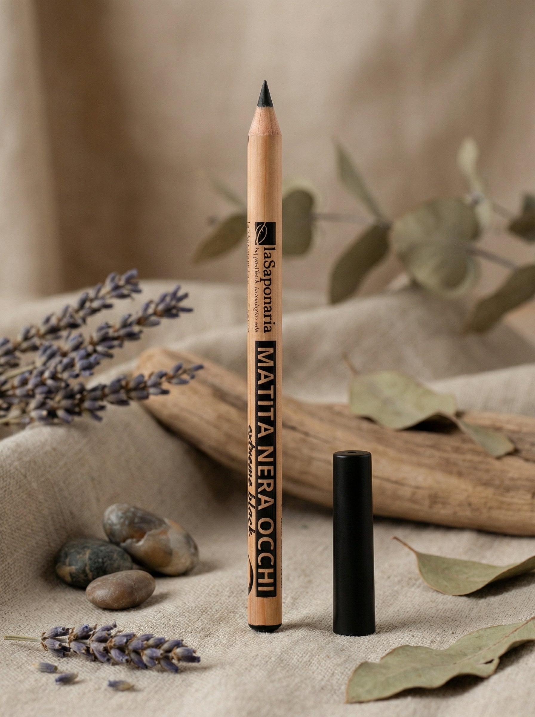 Matita Nera Occhi Extreme Black - Tratto Intenso e Sfumabile by La Saponaria — hero product photo