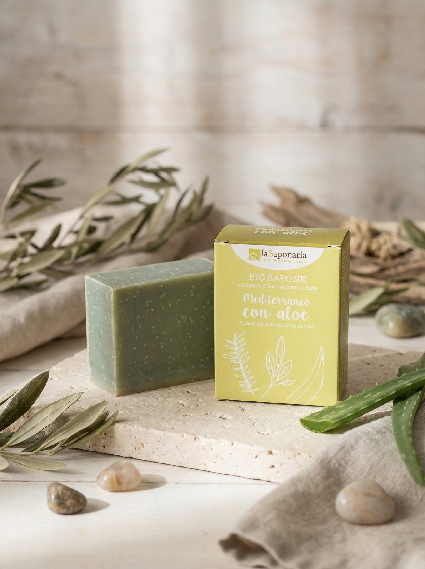 Sapone mediterraneo con aloe - Purificante per Pelli Impure by La Saponaria — hero product photo