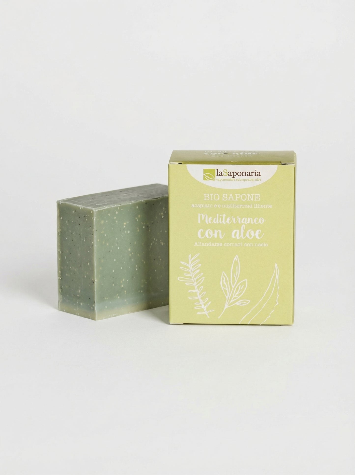 Sapone mediterraneo con aloe - Purificante per Pelli Impure by La Saponaria — product photo on white background