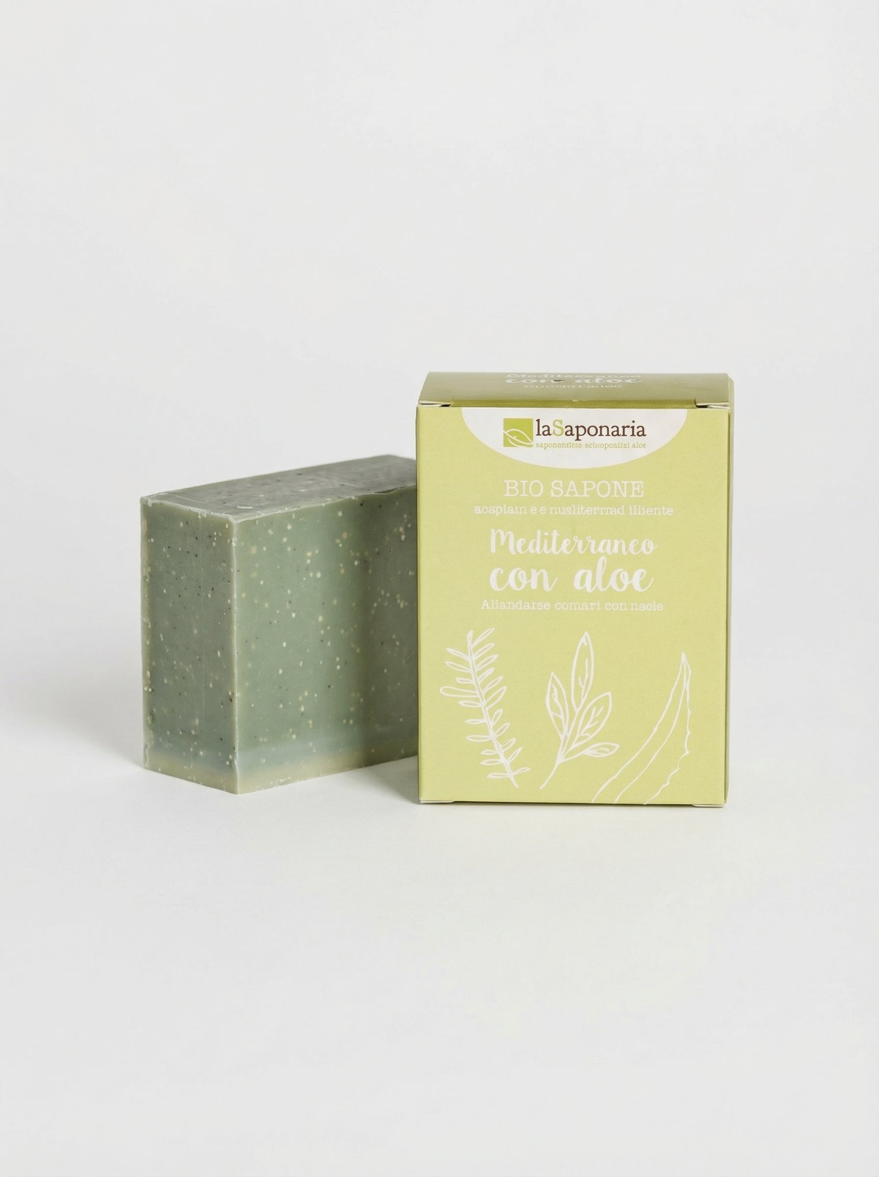 Sapone mediterraneo con aloe - Purificante per Pelli Impure by La Saponaria — product photo on white background