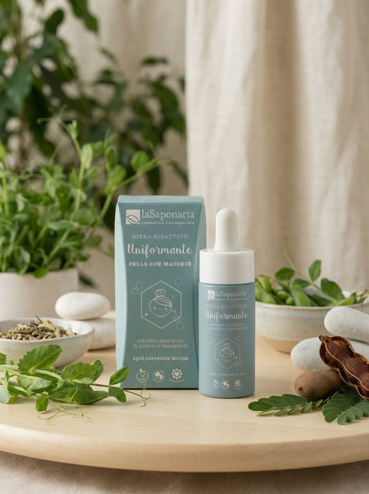 Siero viso bio attivo uniformante per pelle luminosa by La Saponaria — hero product photo