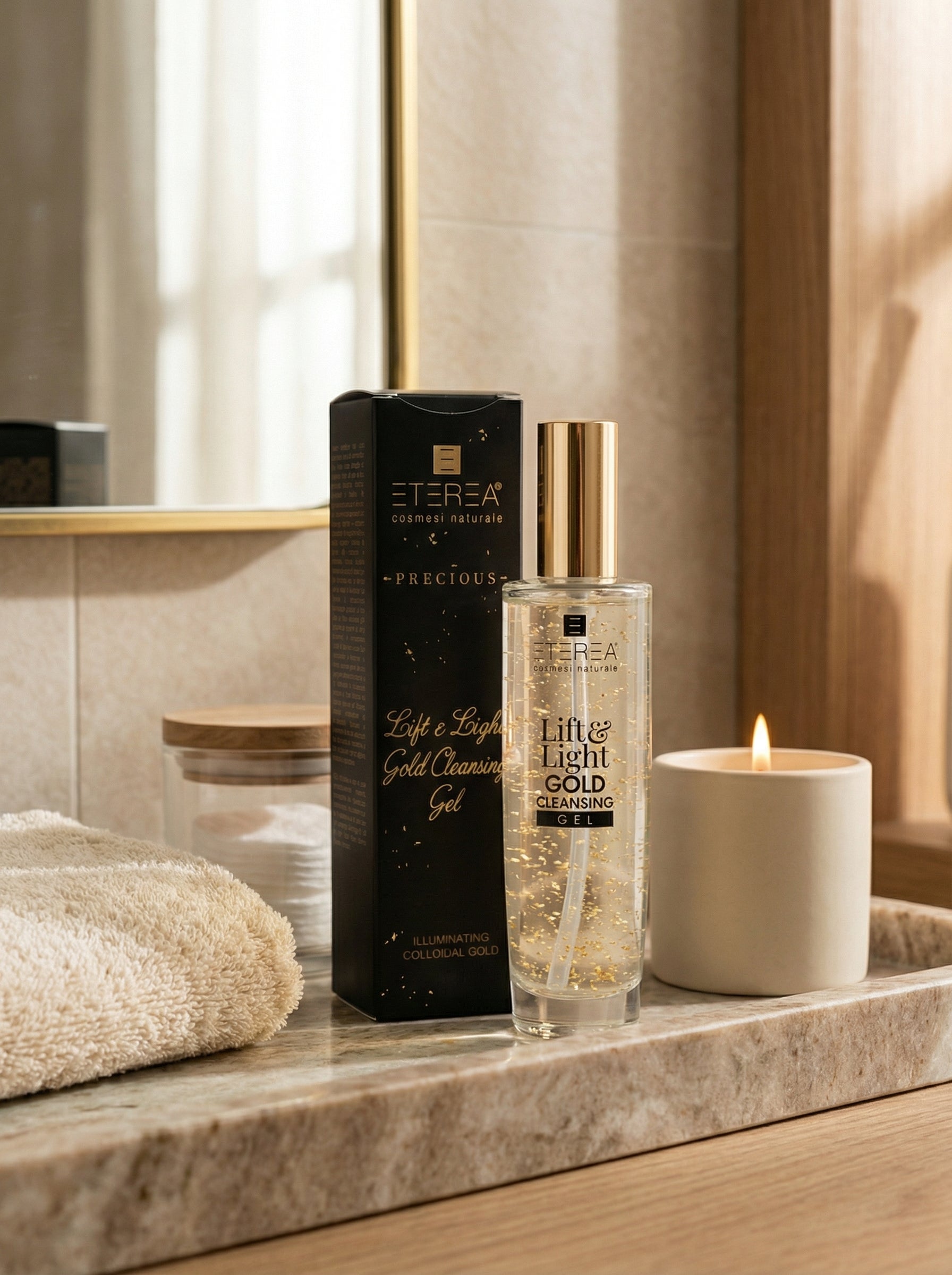 Detergente viso anti-age Lift & Light Gold Cleansing Gel by Eterea — hero product photo