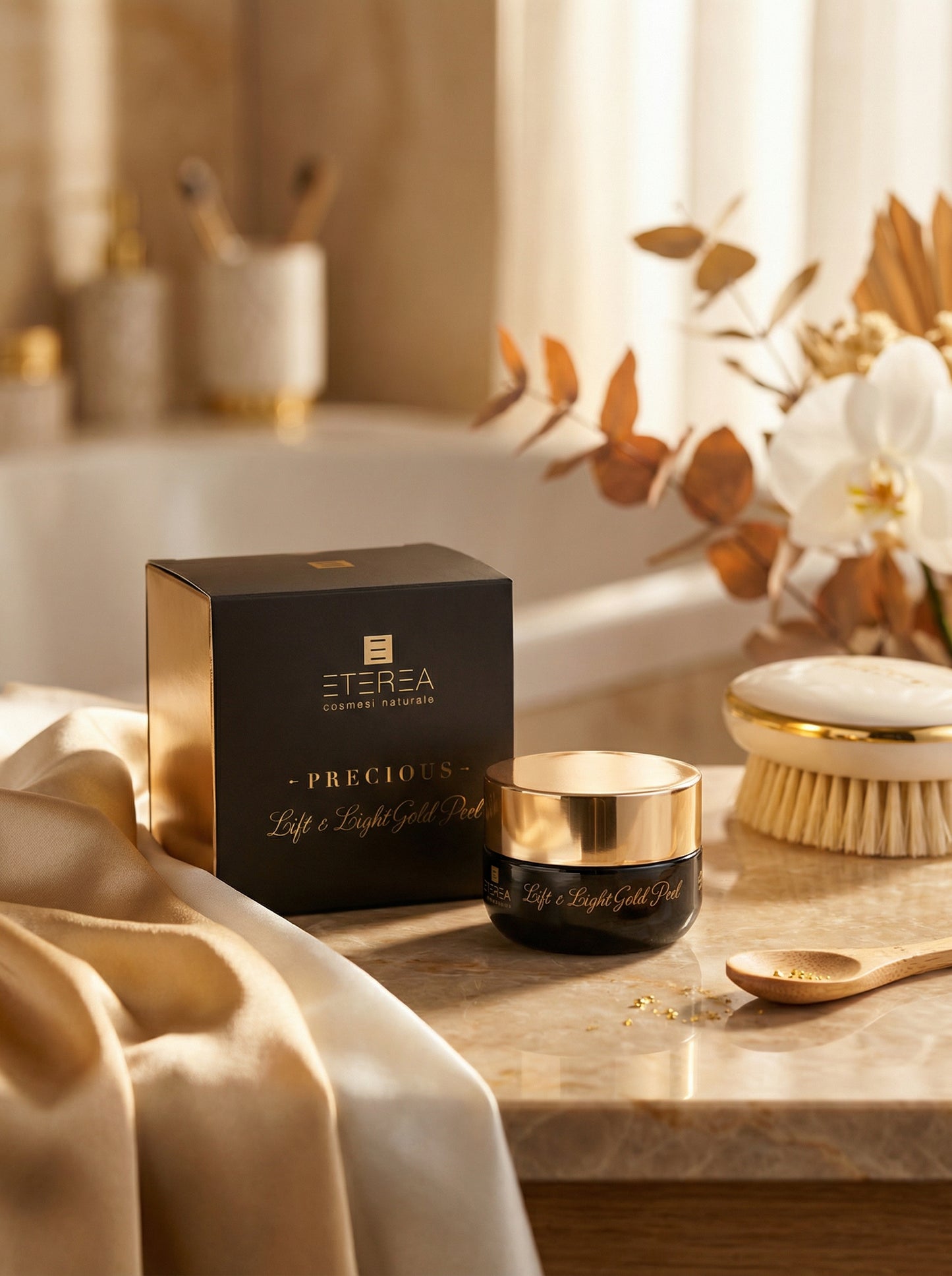 Maschera viso esfoliante 3 in 1 Lift & Light Gold Peel by Eterea — hero product photo