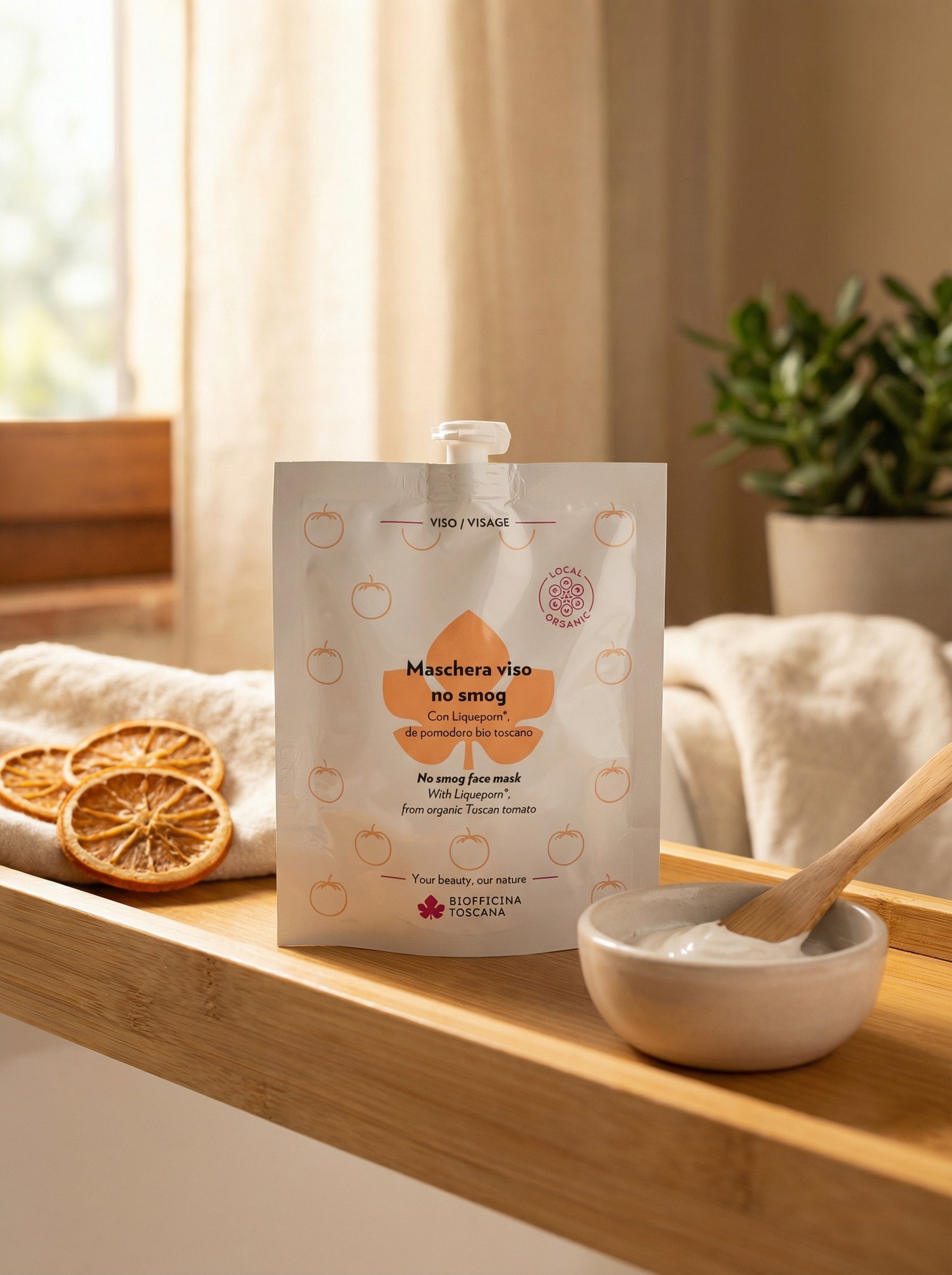 Maschera viso no smog by Biofficina Toscana — hero product photo