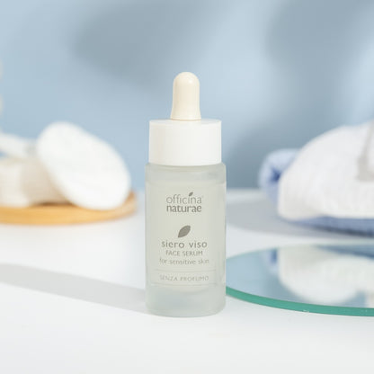 Siero Viso Pelle Sensibile Senza Profumo con Acido Ialuronico