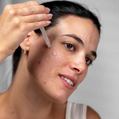 Siero Viso Pelle Sensibile Senza Profumo con Acido Ialuronico