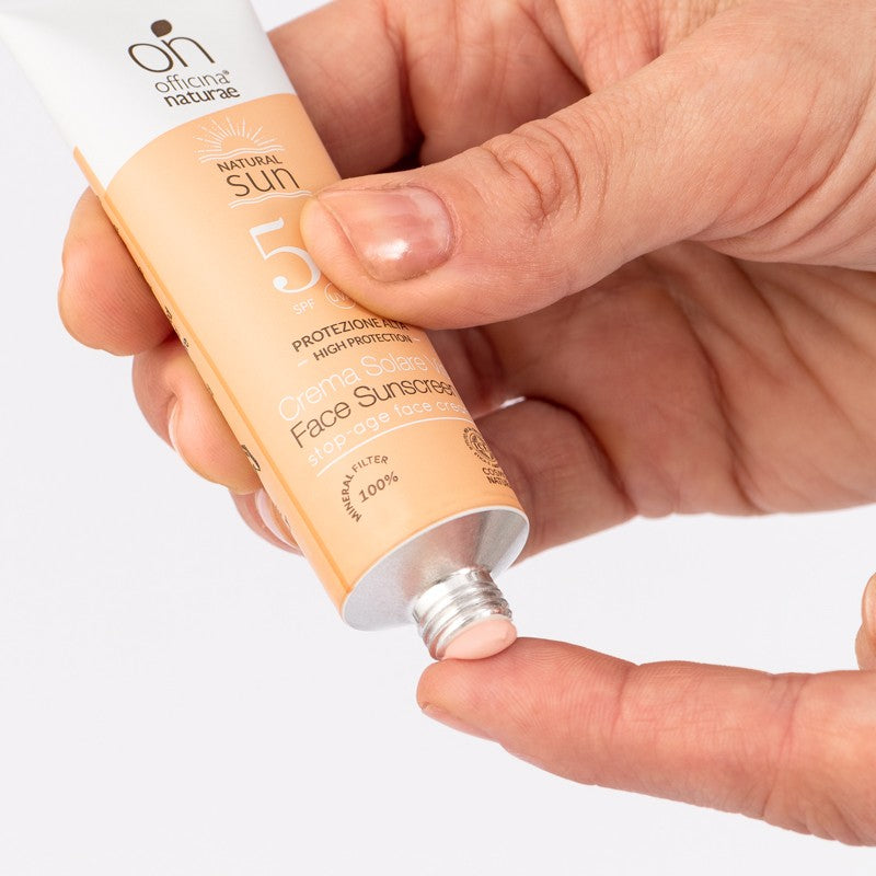 Crema Solare Viso SPF 50 Senza Profumo con Acido Ialuronico
