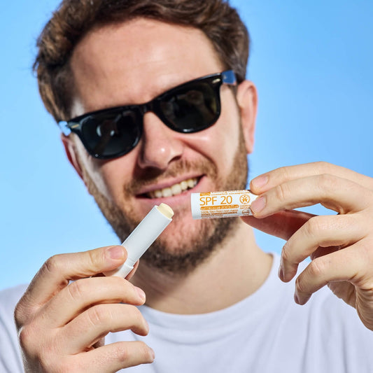Biocao protettivo SPF 20 Burrocacao con Protezione Solare Labbra