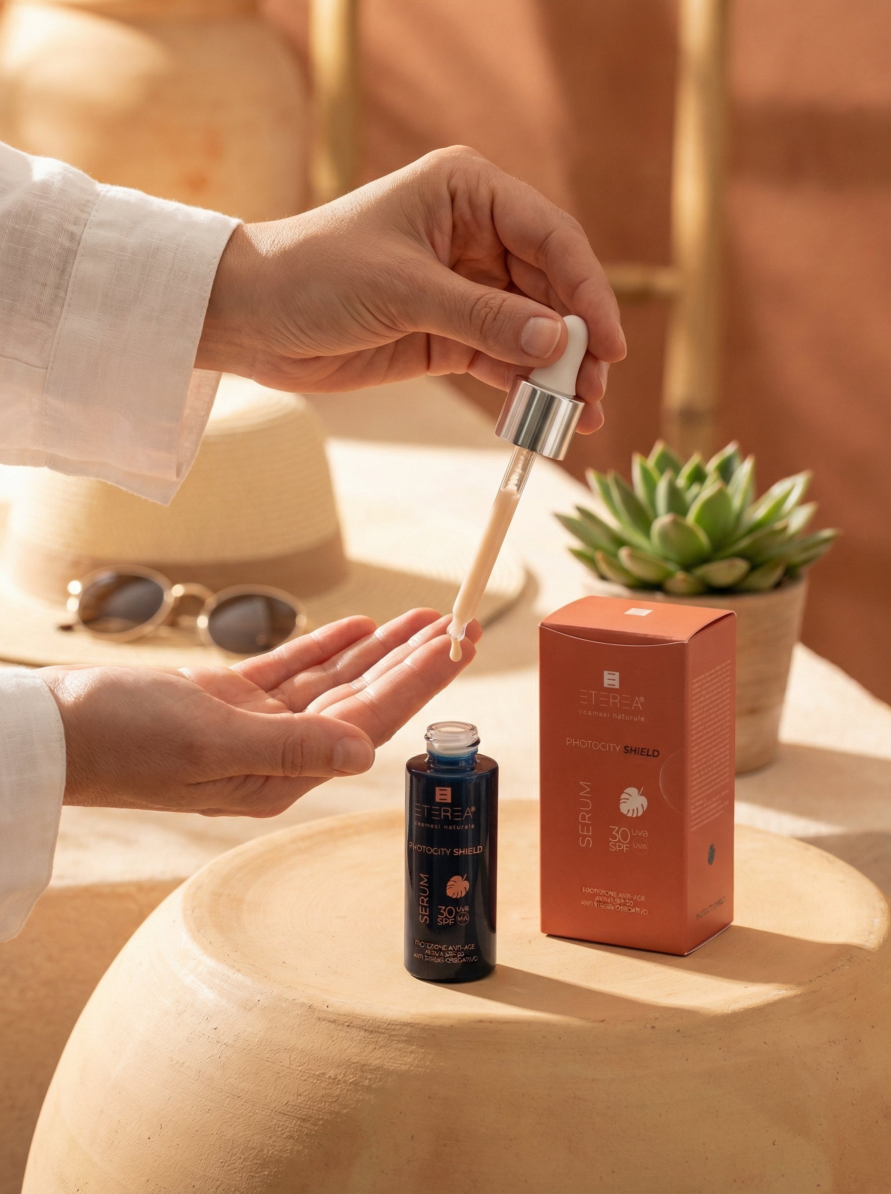 Siero viso solare Anti-Age - Serum SPF 30 by Eterea — hero product photo