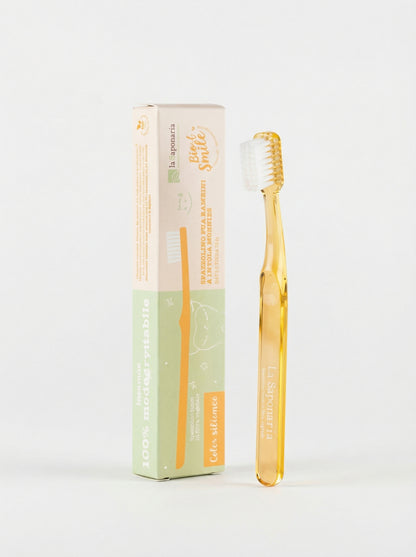 Spazzolino bimbi in fibra vegetale by La Saponaria — product photo on white background